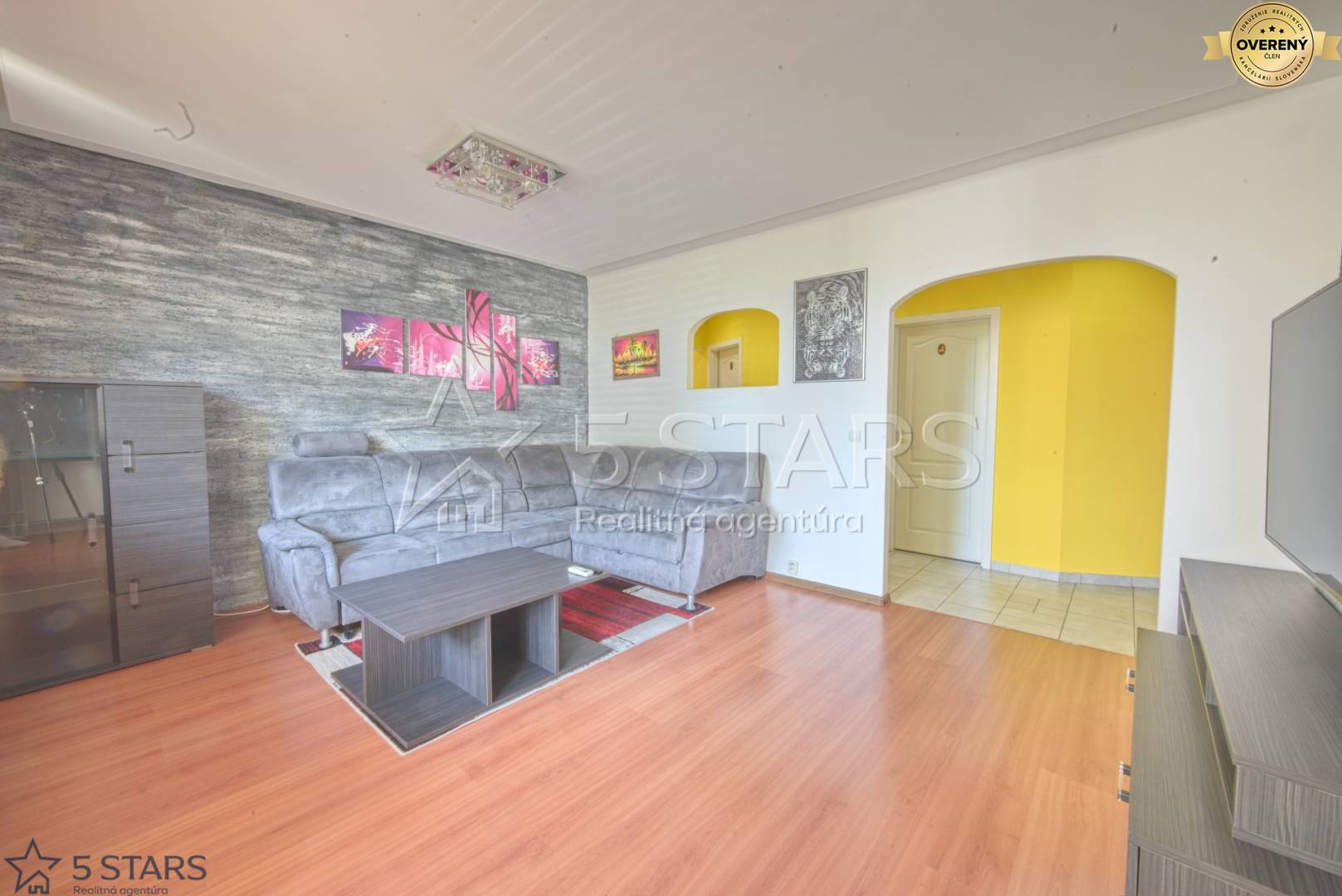 Rent Three bedroom apartment, Three bedroom apartment, Duklianskych hr