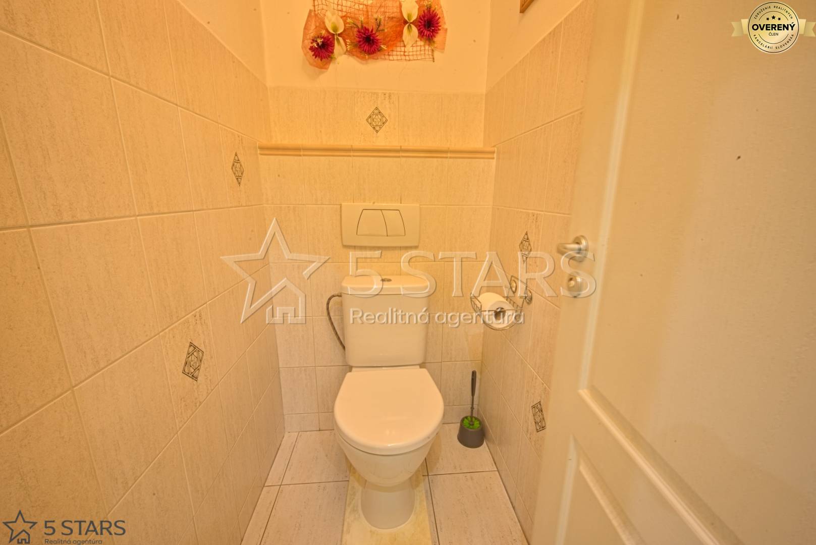 Rent Three bedroom apartment, Three bedroom apartment, Duklianskych hr